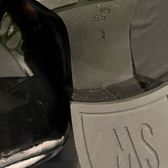 Stuart Weitzman Cassey Booties size 5.5 - Picture 7 of 7